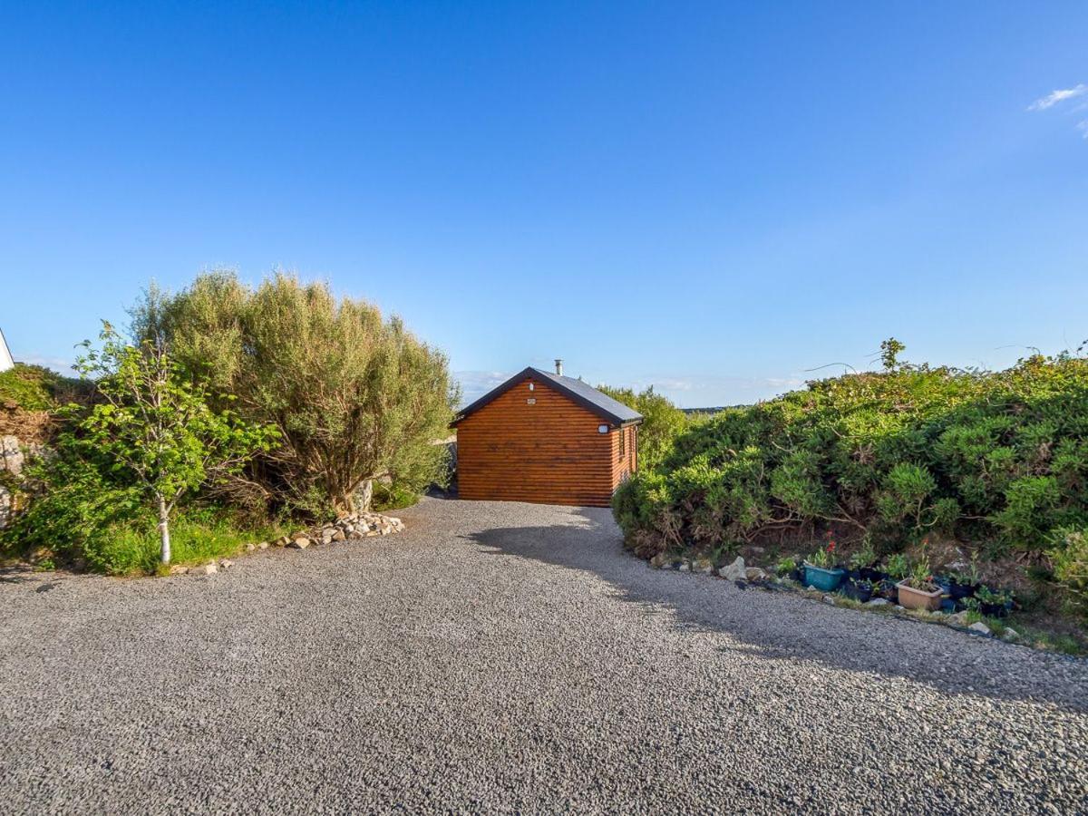 Seaside Log Cabin, Carna Villa Exterior photo