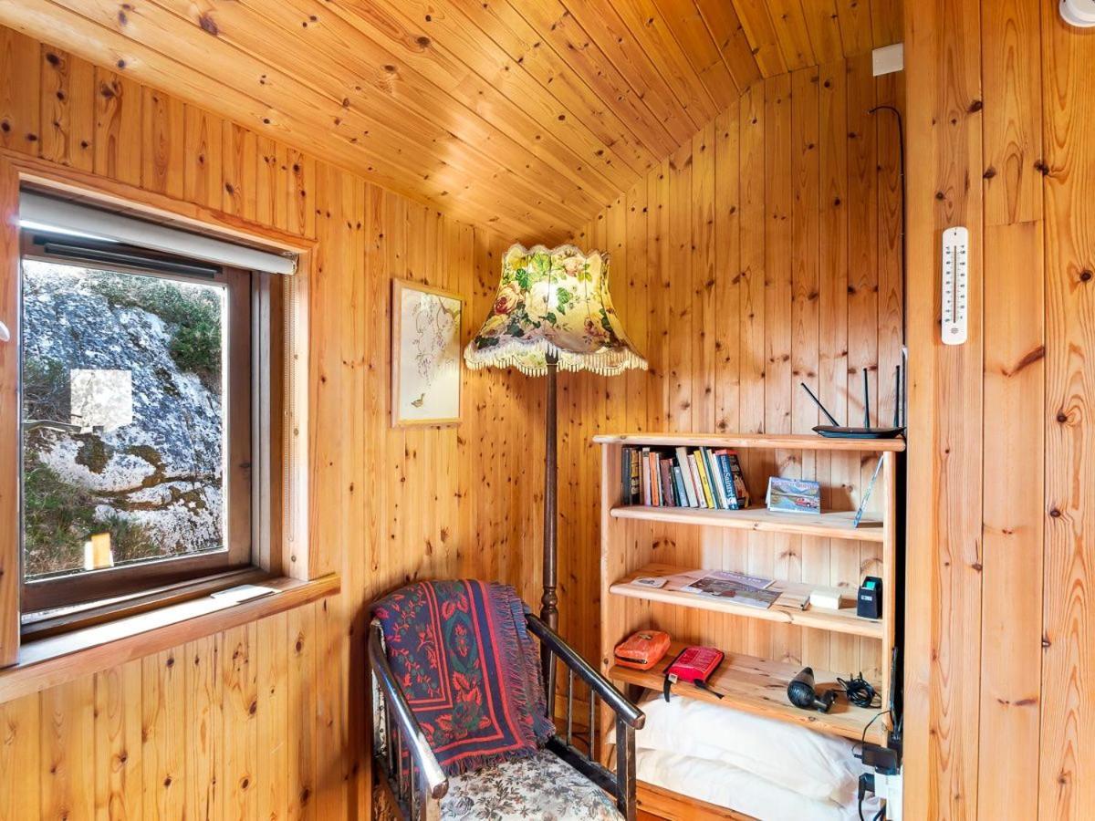 Seaside Log Cabin, Carna Villa Exterior photo